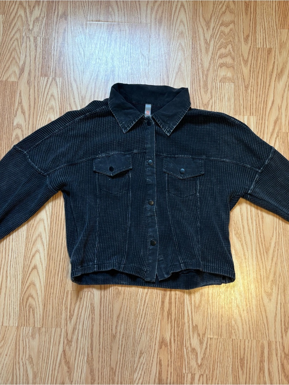 Mono B Women's Black Cropped Jacket Size M Button Up Pockets Long Sleeve